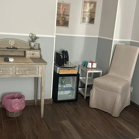 Ale & Niki's Πανσιόν 3*