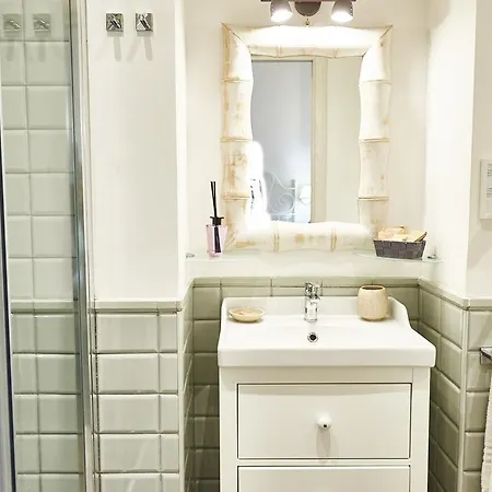 エール＆ニキズ ホーム 4*