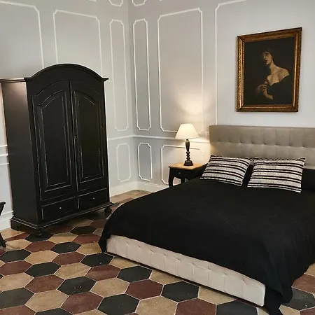 エール＆ニキズ ホーム 4*