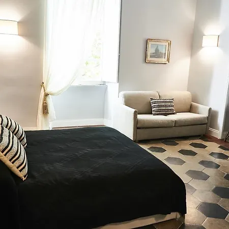 エール＆ニキズ ホーム ローマ