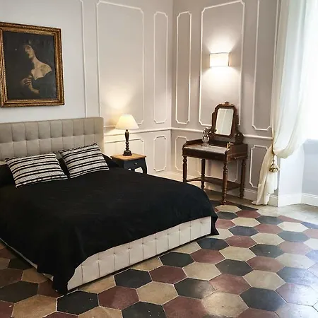 エール＆ニキズ ホーム ゲストハウス