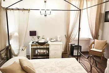 ゲストハウス エール＆ニキズ ホーム ローマ