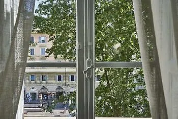 ゲストハウス エール＆ニキズ ホーム