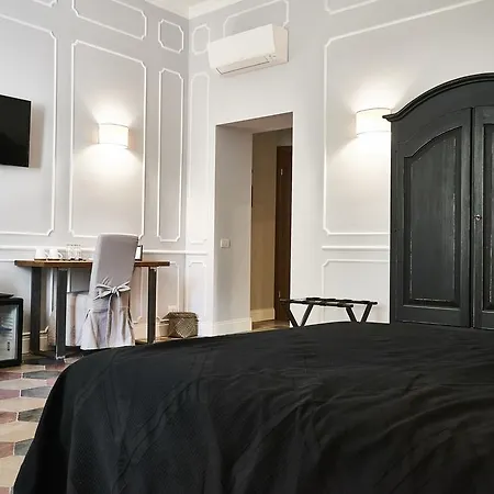 Ale & Niki's Gasthuis 4*